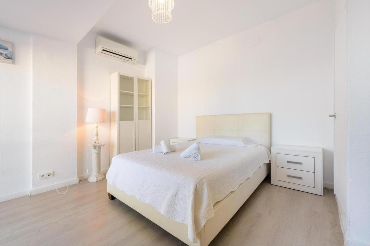 Jacaranda Apartments & Studios Es Canar  Luaran gambar