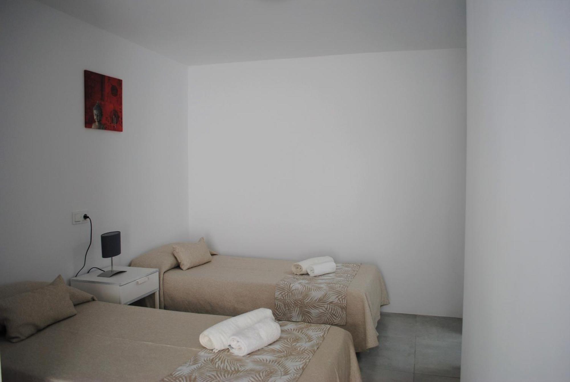Jacaranda Apartments & Studios Es Canar  Luaran gambar