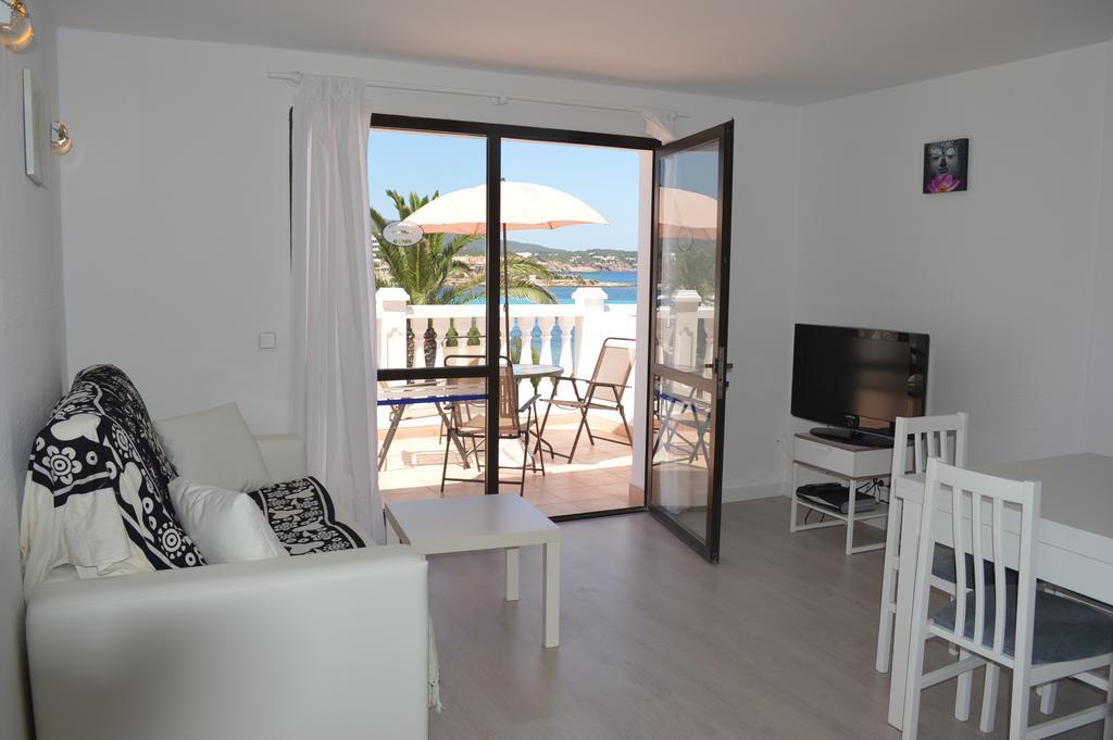 Jacaranda Apartments & Studios Es Canar  Luaran gambar