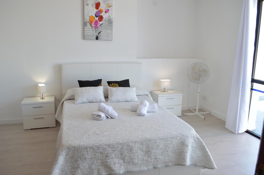Jacaranda Apartments & Studios Es Canar  Luaran gambar