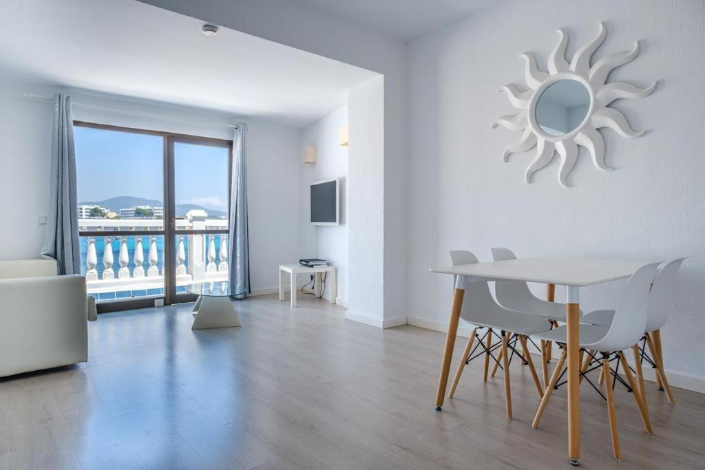 Jacaranda Apartments & Studios Es Canar  Luaran gambar