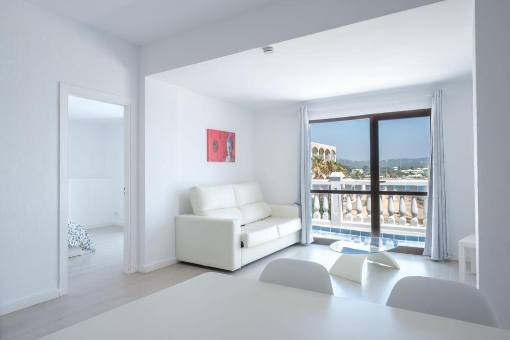 Jacaranda Apartments & Studios Es Canar  Luaran gambar